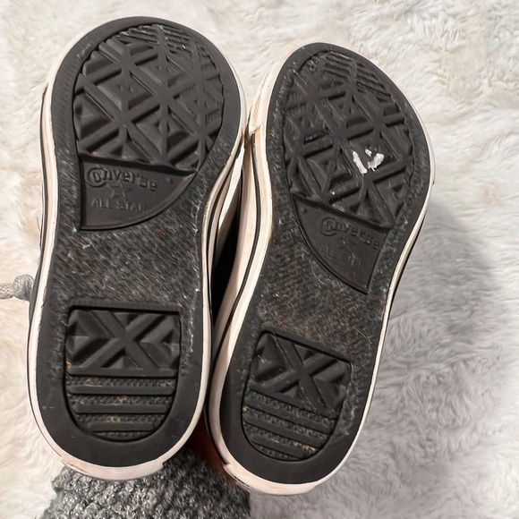 Converse all star high top sneakers toddler size 12 - Picture 2 of 9